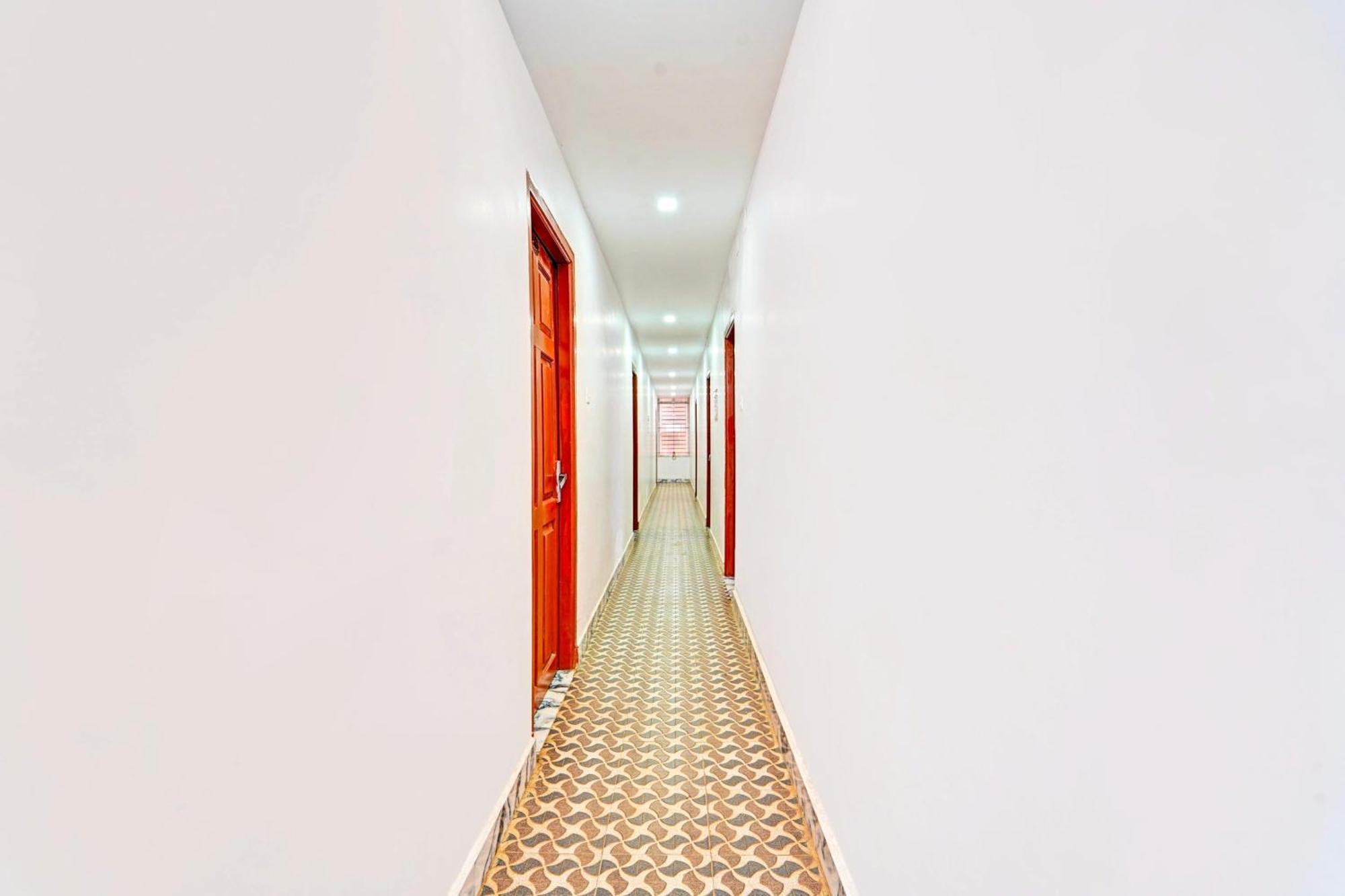 Hotel O Vijaynagar Road Formerly Anmol Peace Stay 乌提 外观 照片